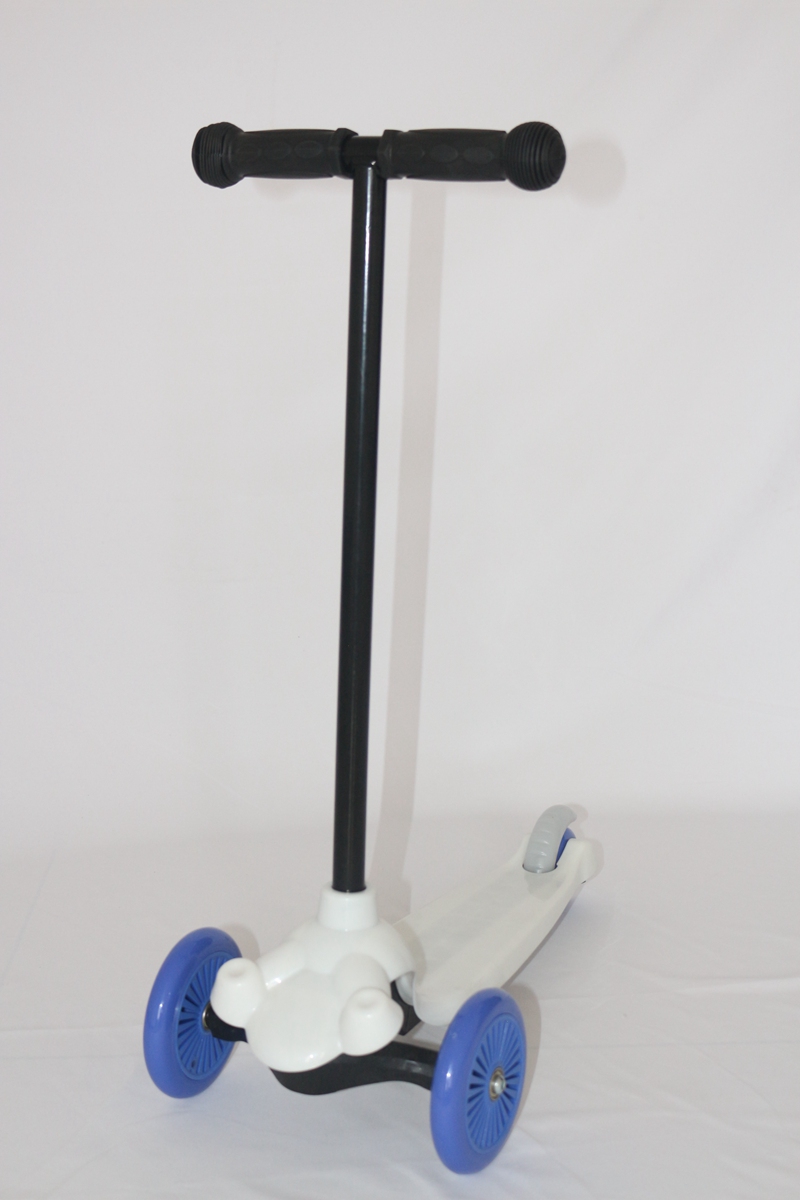 Железный каркас высотой метр